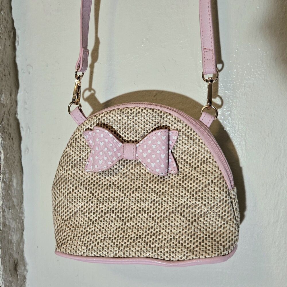 Disney x Bioworld Minnie Mouse Crossbody Straw Purse Bag